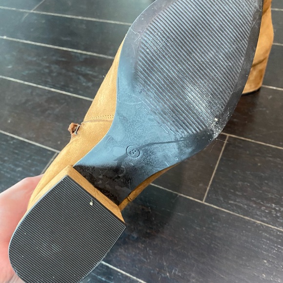 Just Fad suade brown boots - Picture 3 of 3